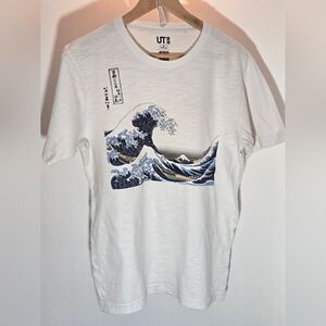 Uniqlo UT - Hokusai BLUE - White Graphic T-Shirt with Blue Wave Design - Med